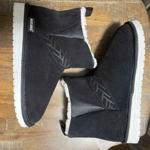 MUK LUKS Harleen Black Water Resistant Faux Sherpa Lined Winter Boots size 7 - Picture 5 of 7
